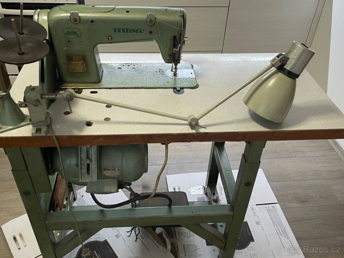 Průmyslový šicí stroj Textima - 4