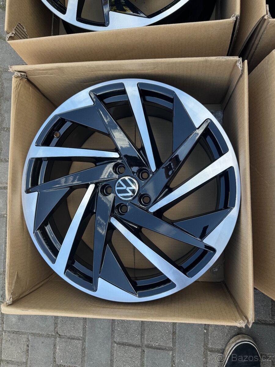 ORIGINÁL Alu Volkswagen NASHVILLE R20, 5x112 - ZÁNOVNÍ - 4