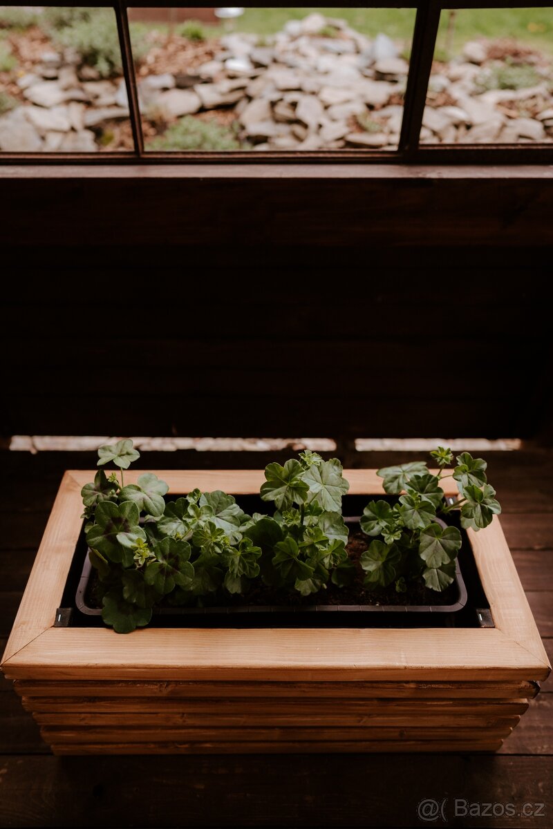 Dřevěný truhlík - 4