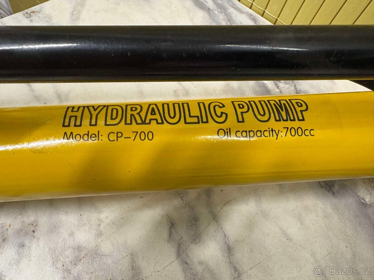Hydraulická ruční pumpa CP-700 – 700 cc(337) - 4
