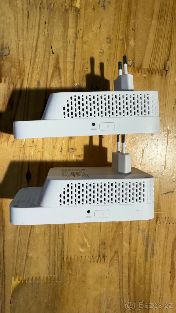 Wi-Fi extender TP-Link RE300 - 4