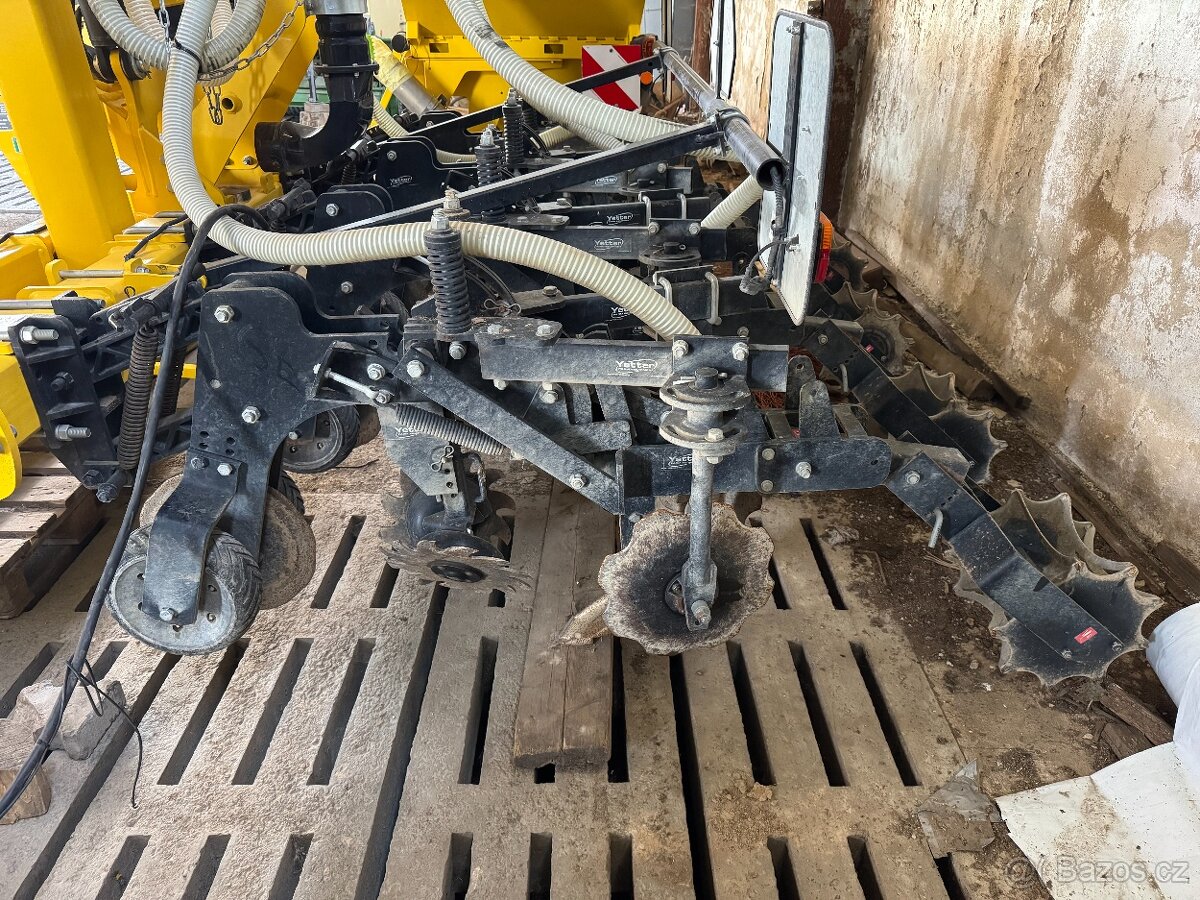 BEDNAR STRIP MASTER EN 8/75 (Strip-till technologie) - 4