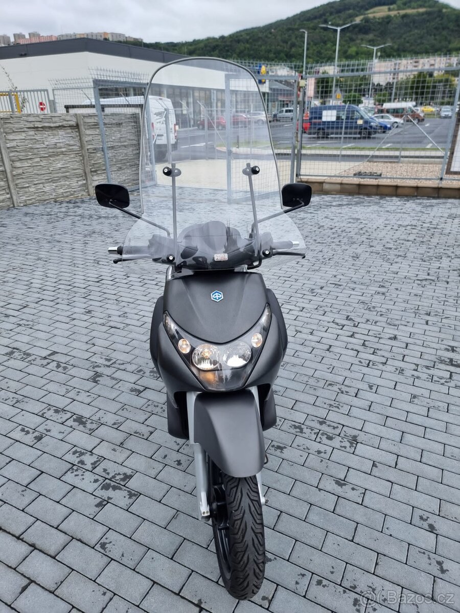 Piaggio Beverly 250 ie - 4