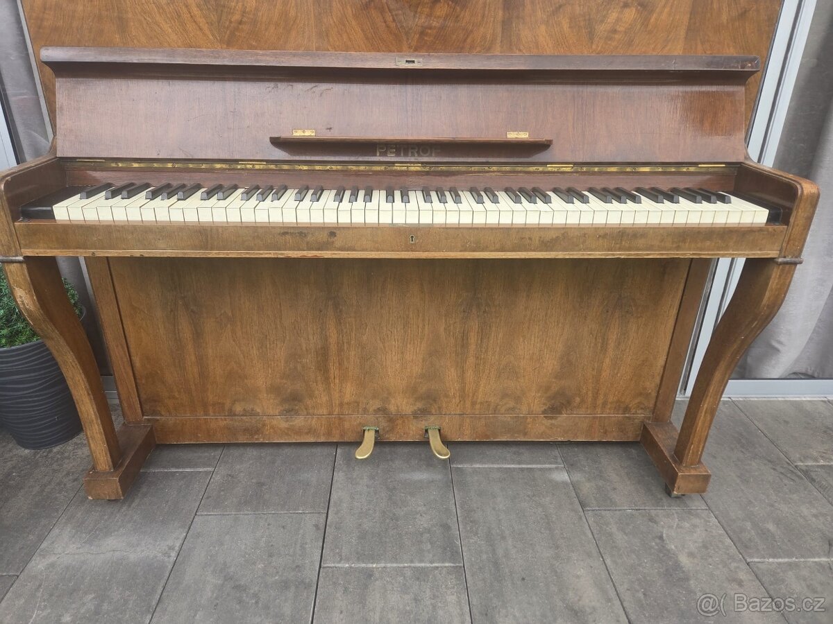 Piano Petrof - 4