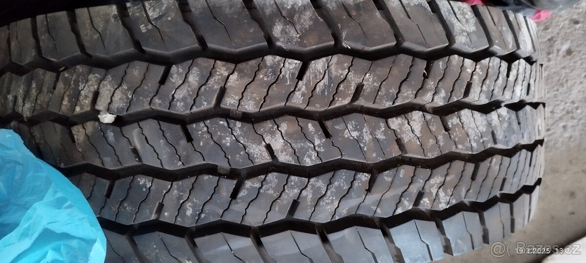 Prodám NÁKLADNÍ PNEU NOVÉ 2X HANKOOK - 4