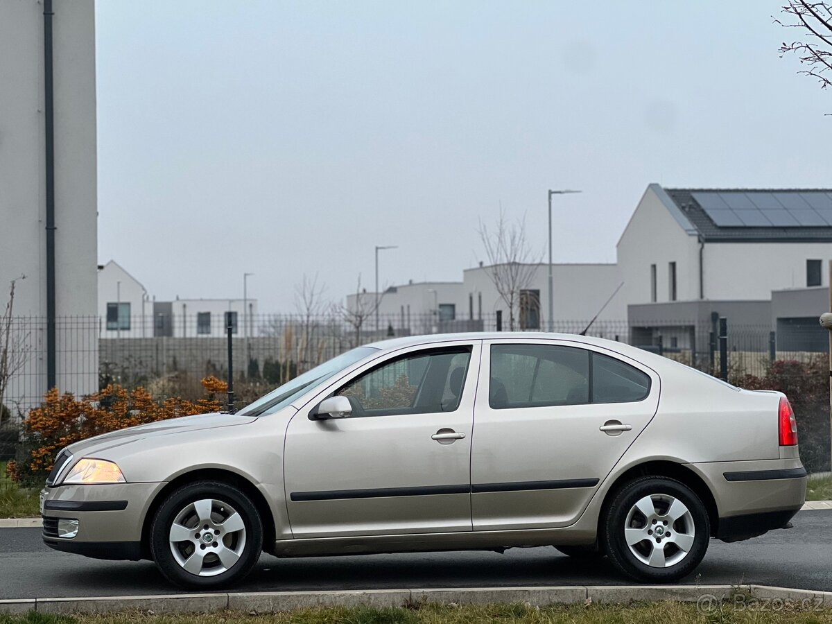 Škoda Octavia 2 1.9TDI 77kw Najeto 235 tis. km - 4