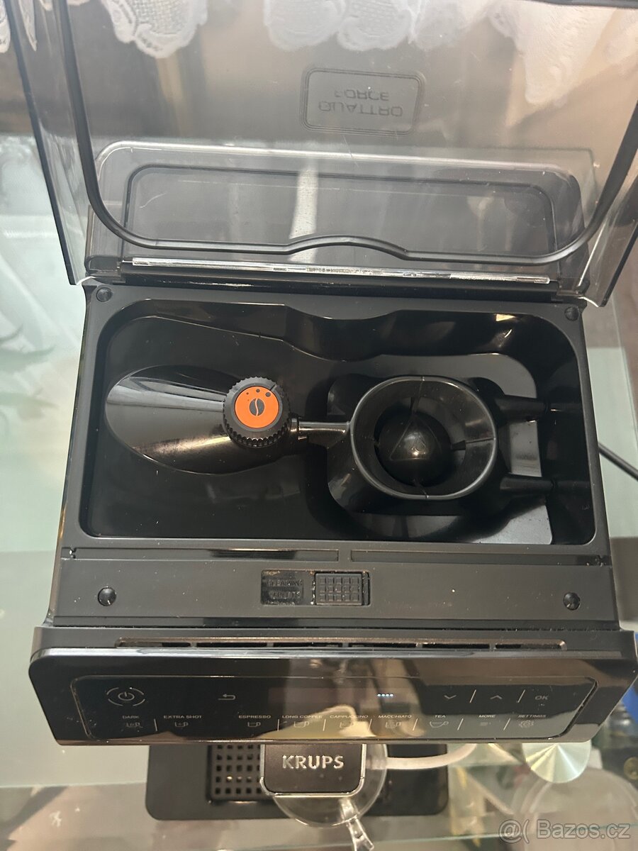 Prodám kávovar Krups Evidence EA890810 - 4