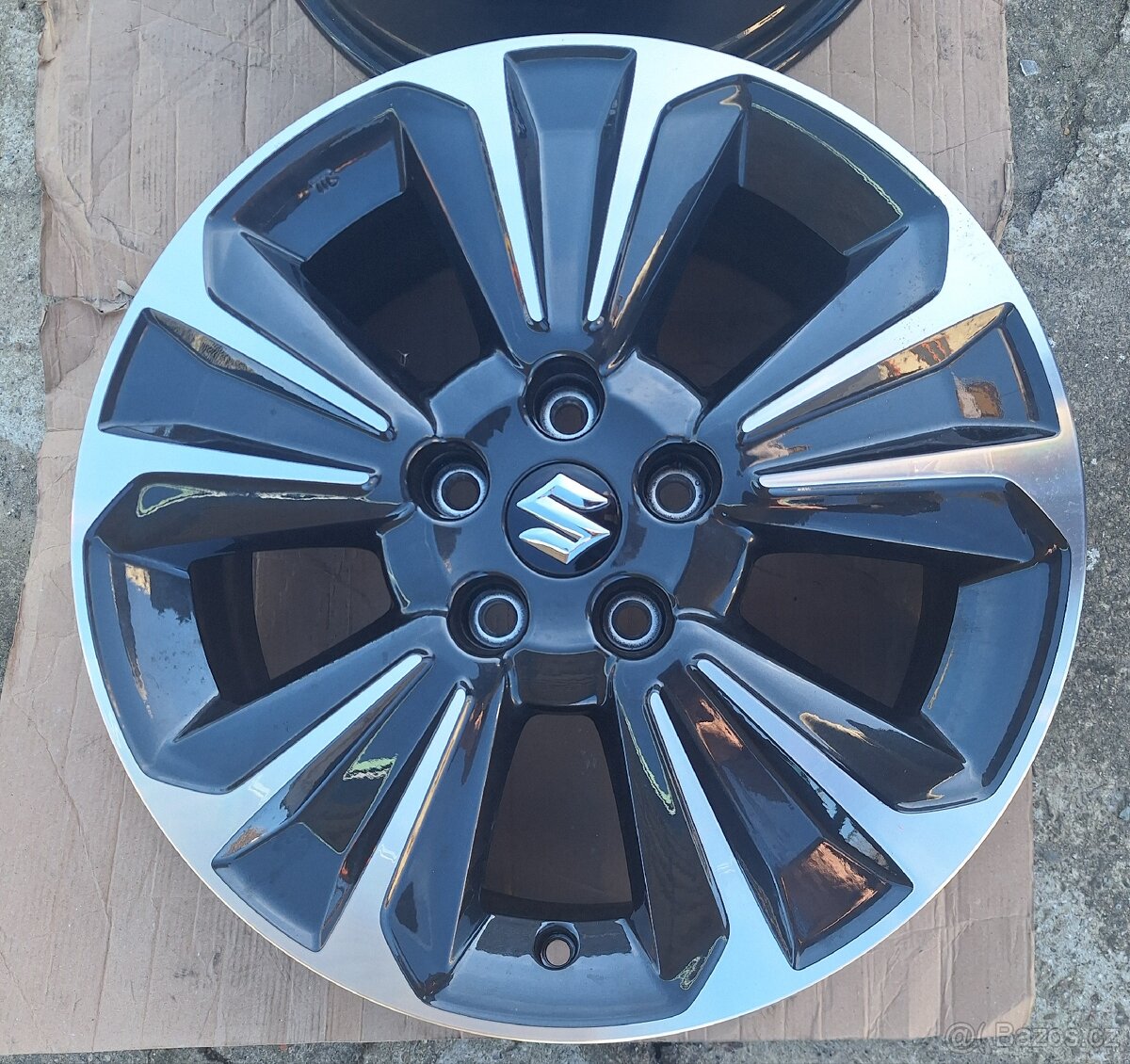 alu kola SUZUKI 17x6,5J - 4