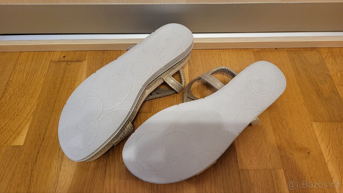 Zlaté sandály Tamaris, vel. 38 - 4