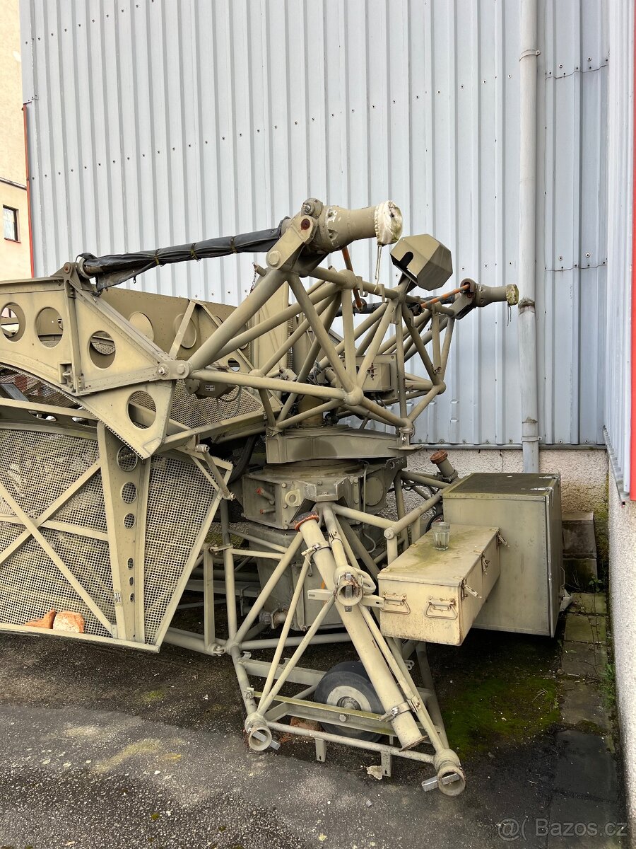 Vojenský letištní radiolokátor– typ RL-5M (anténa) - 4