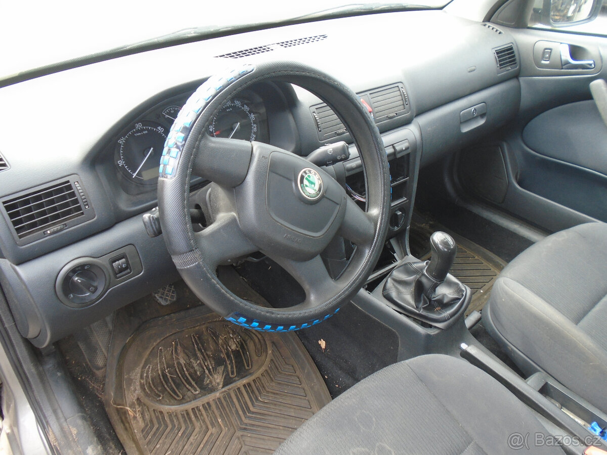 Škoda Octávia 1,9Tdi AXR - 4