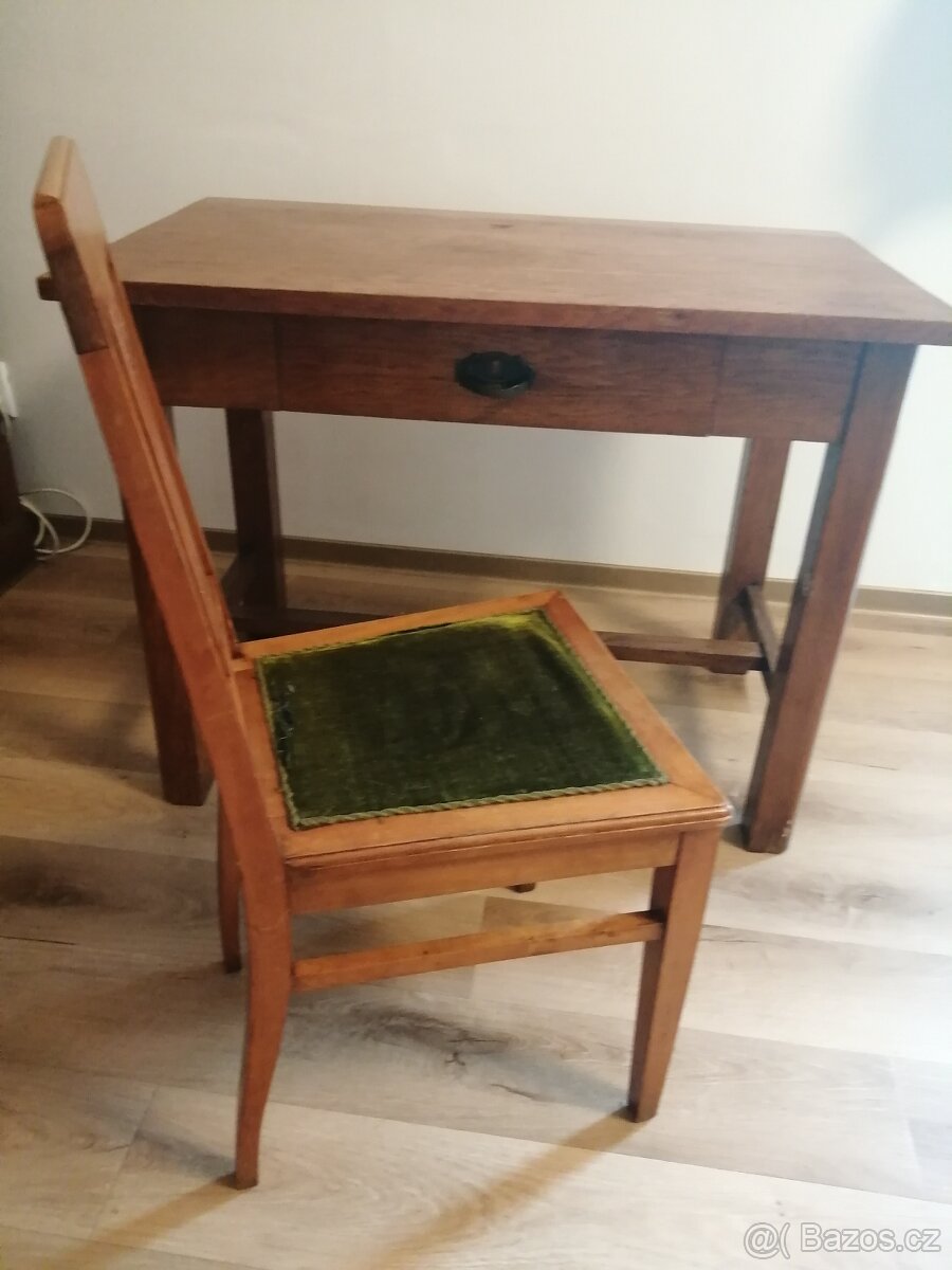 Jídelní stůl 103x65 cm - 4