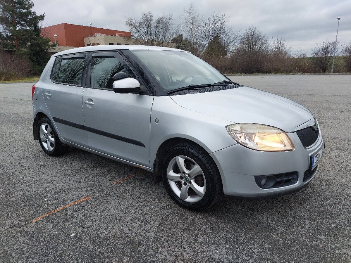 Prodám Škoda Fabia II - 4