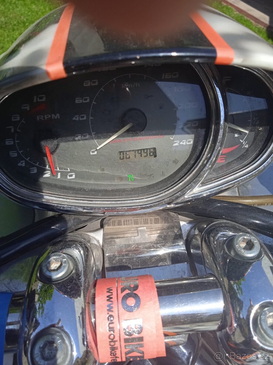 Harley Davidson v rod - 4