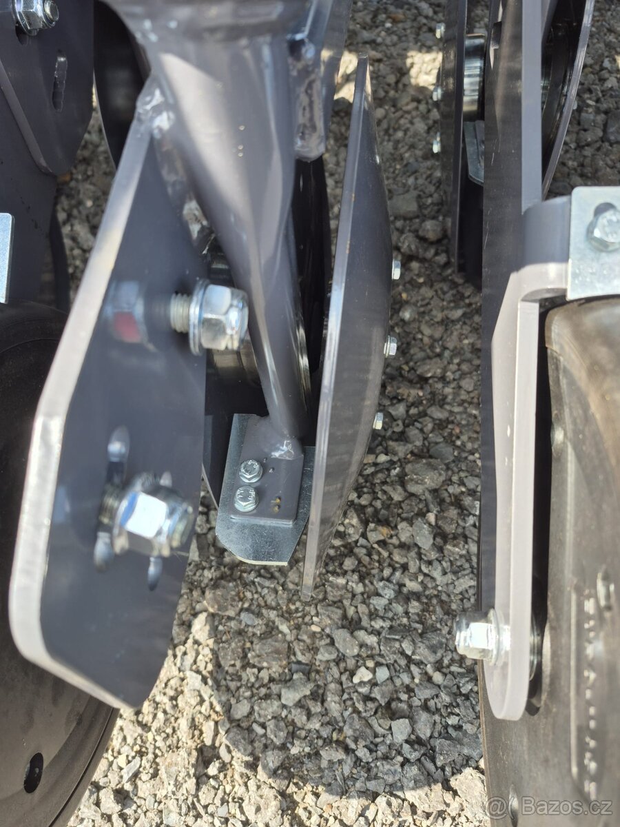 Secí stroj EM SRT300 - 4