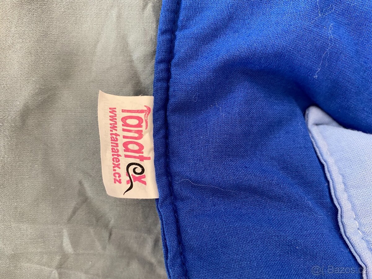 Kapsář na zeď za postel - 4