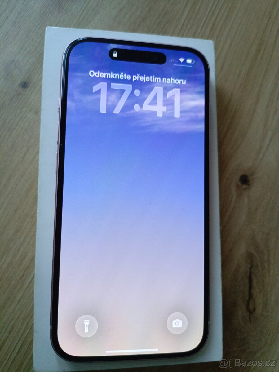 iPhone 15 růžový 256g - 4