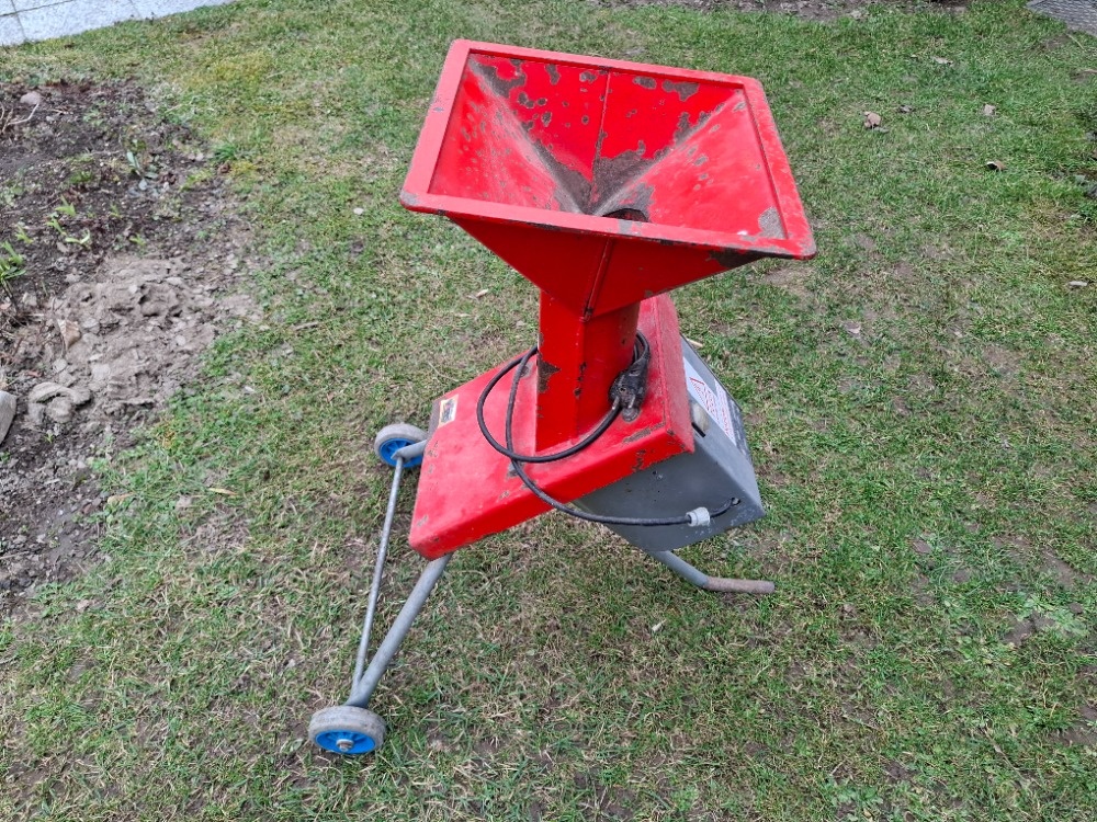 drtič větví VARES - 4