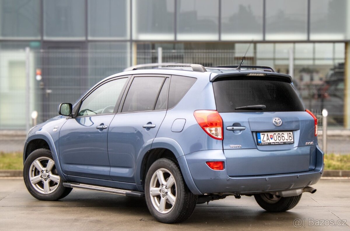 Toyota RAV4 2.2 D-4D - 4