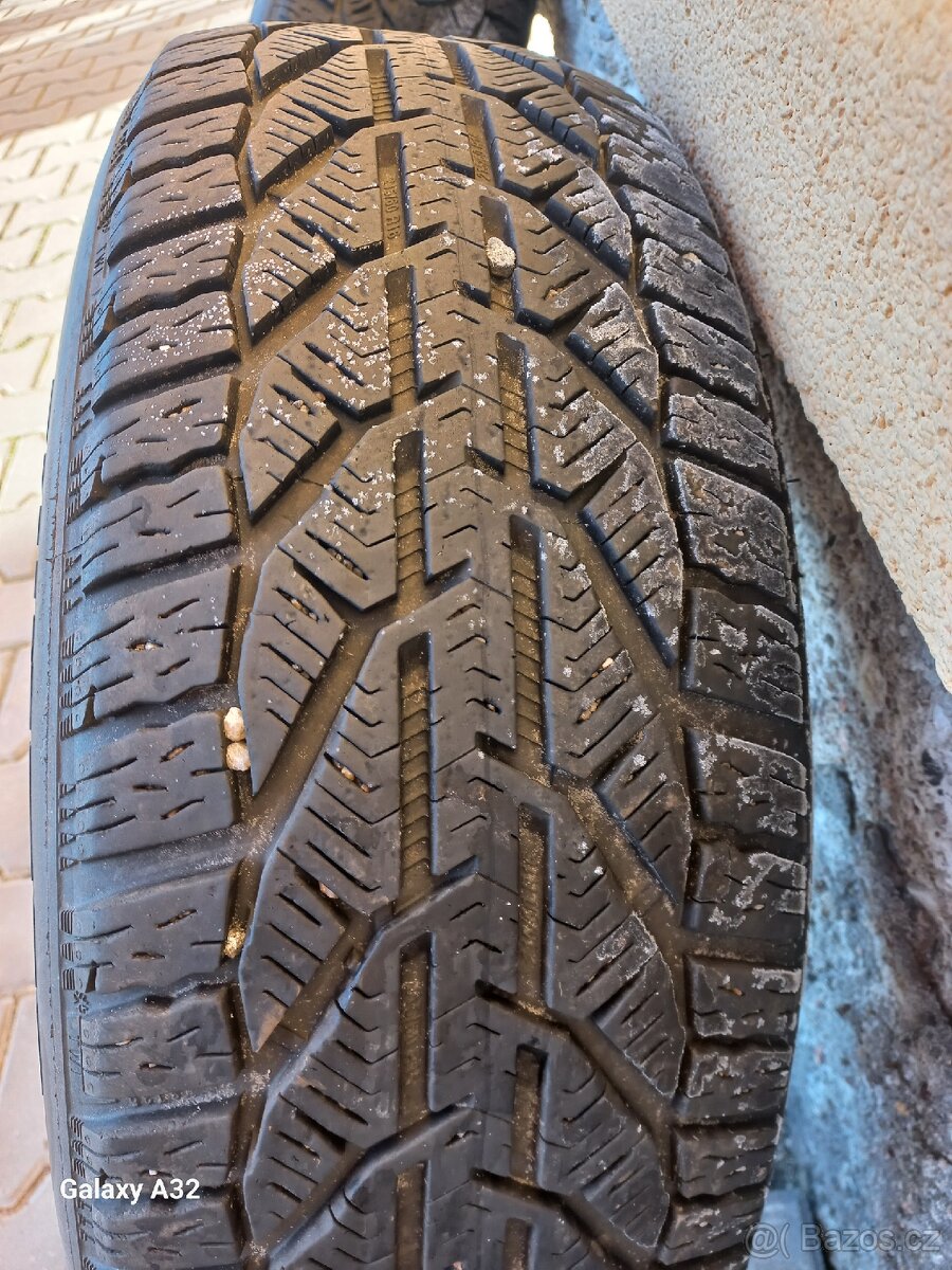 215/60-16 - 4