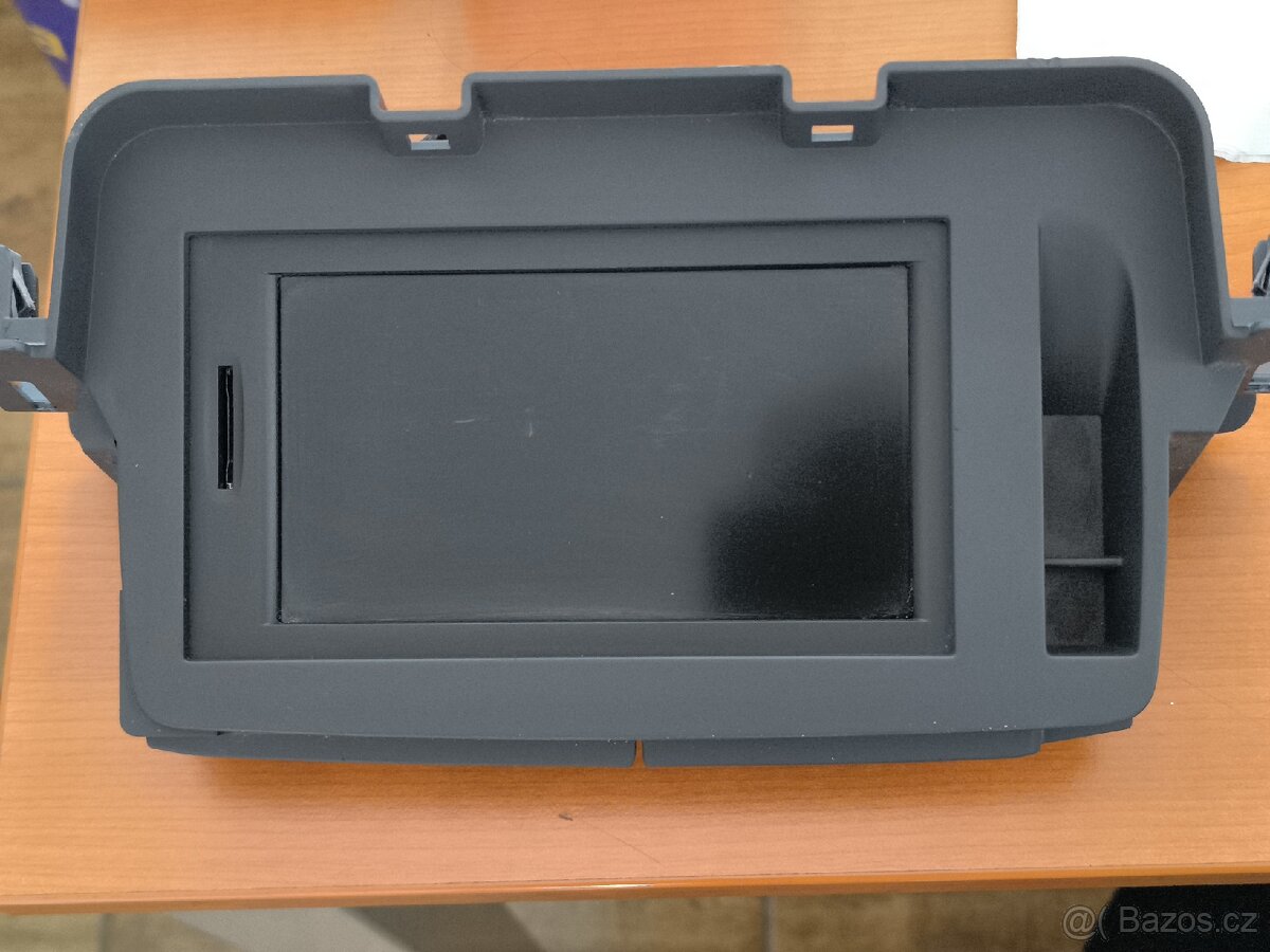 Renault Megane 3 LCD displej navigace - 4