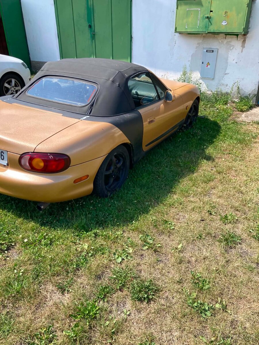 Mazda Miata MX-5 NB 1.6 - 4