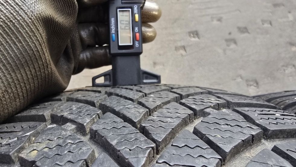 Zimní pneu 205/55/17 Bridgestone - 4