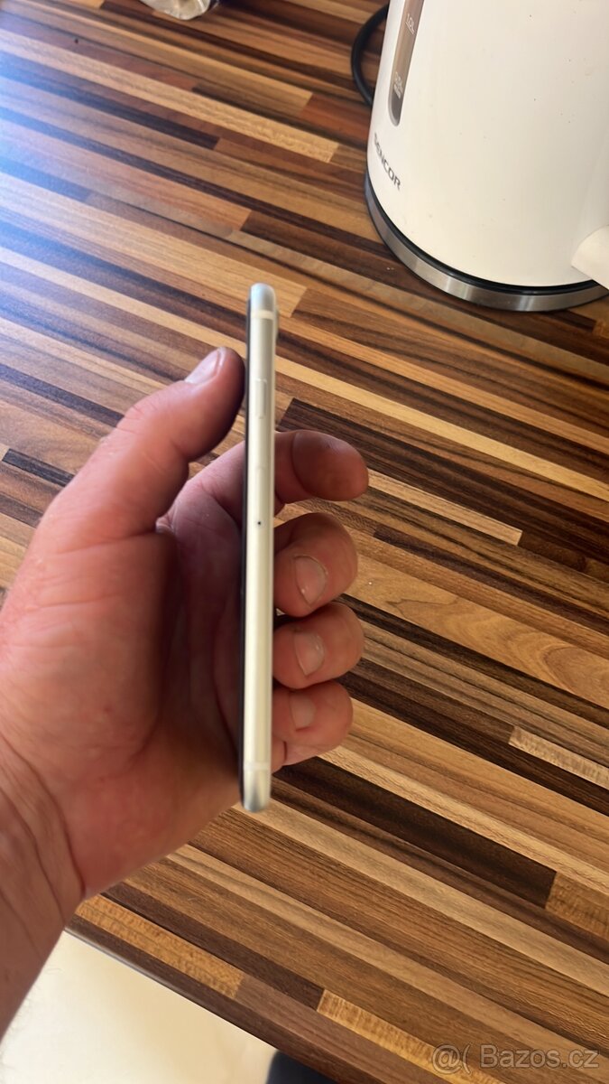 Iphone SE2020 - 4