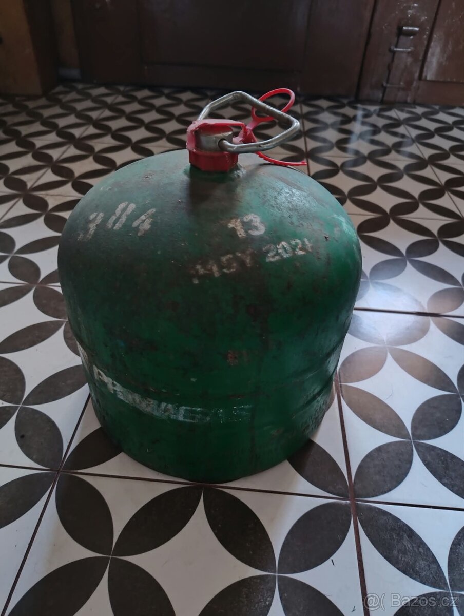 Plynový vařič dvouplotýnkový s bombou + jedna navíc - 4