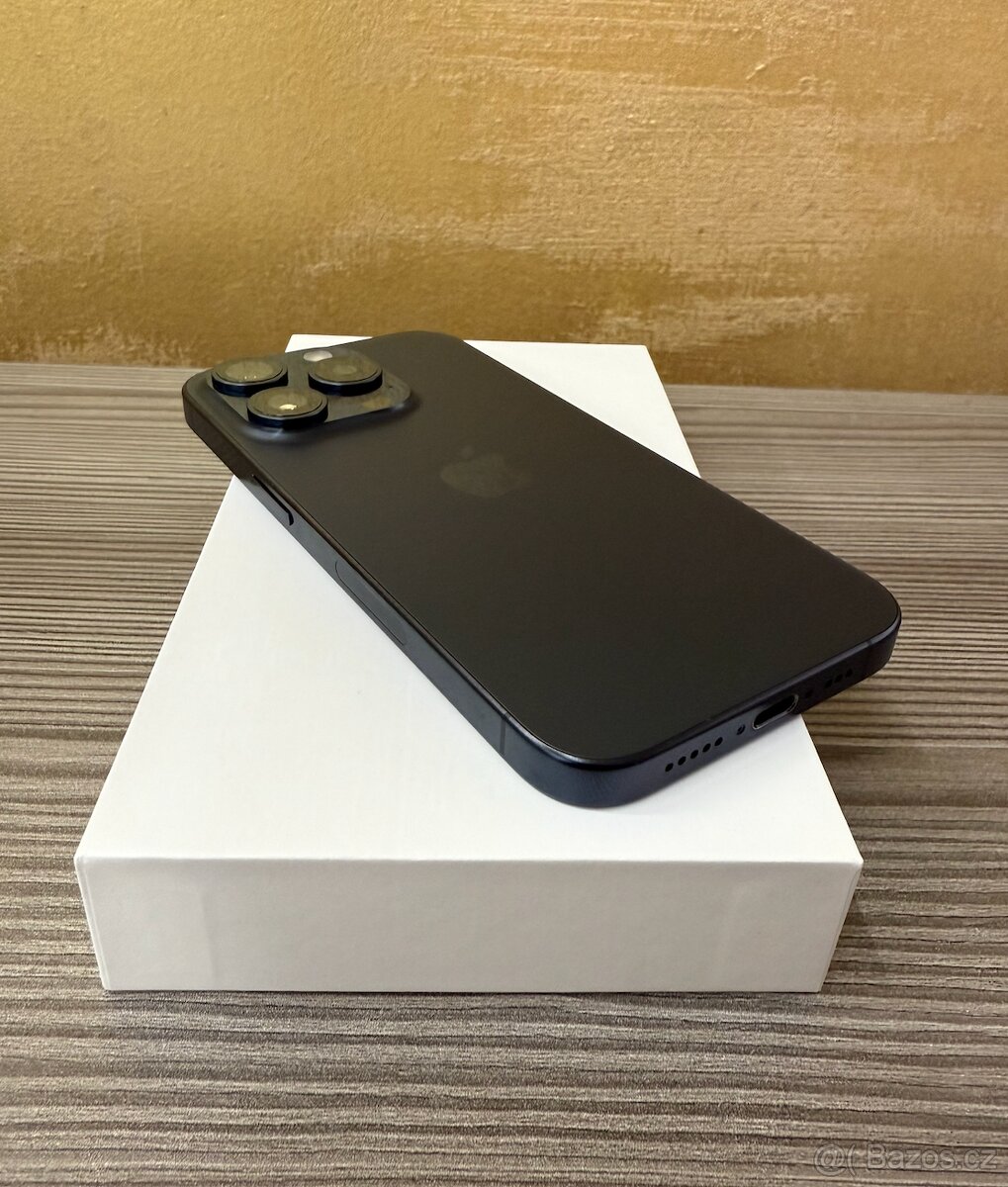 Apple iPhone 15 Pro 128GB Modrá, baterie 100% - 4