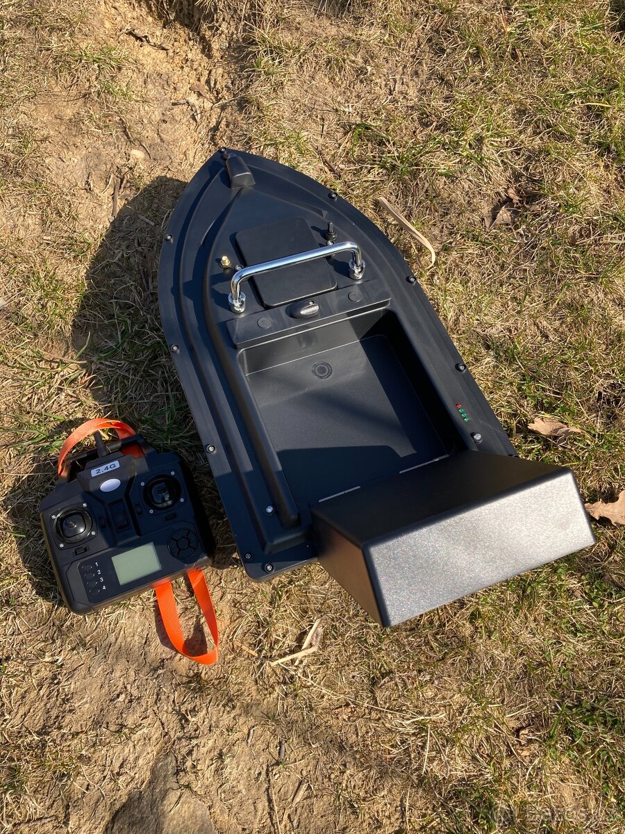 GPS loďka zavážecí na ryby s baterií 10000mAh a obal ZDARMA - 4