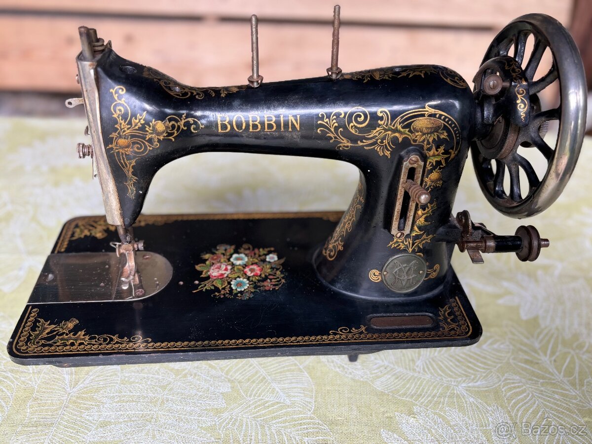 Bobbin šicí stroj - 4
