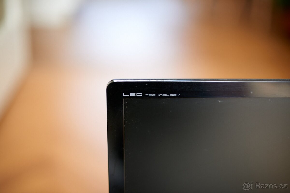 Acer S240HL - 4