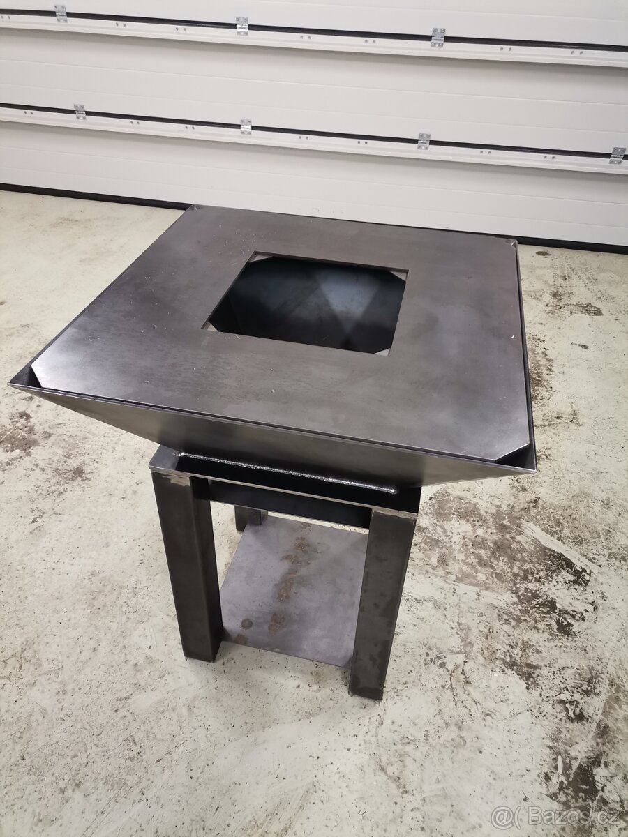 Zahradní gril na dřevo - 4