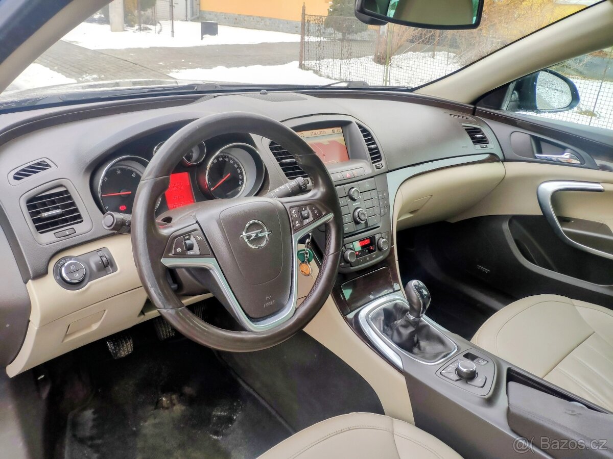 Opel Insignia 2.0 CDTi 118 kW, SVĚTLÝ INTERIÉR - 4
