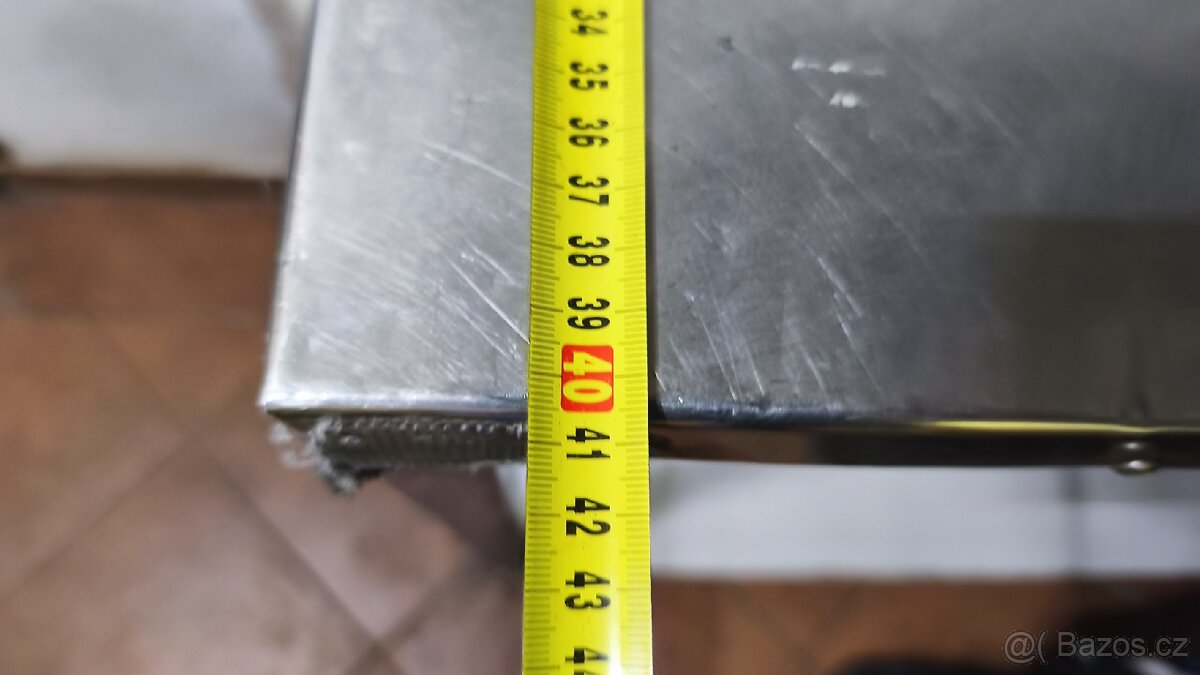 Nerezový pracovní stůl - 4