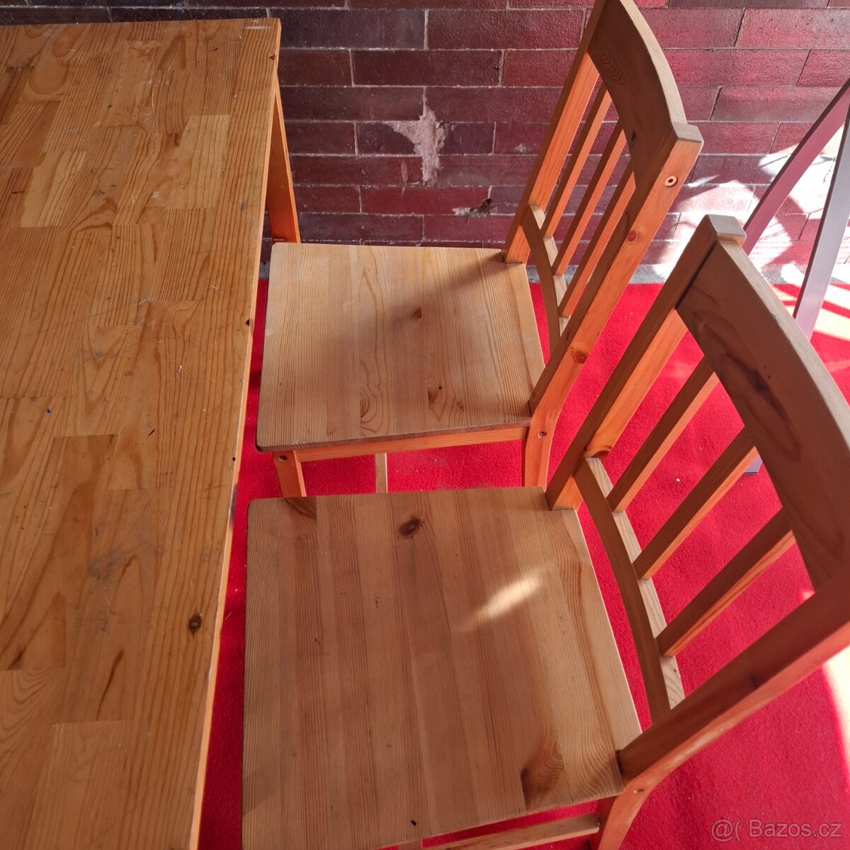 Jídelní stůl, židle - 4