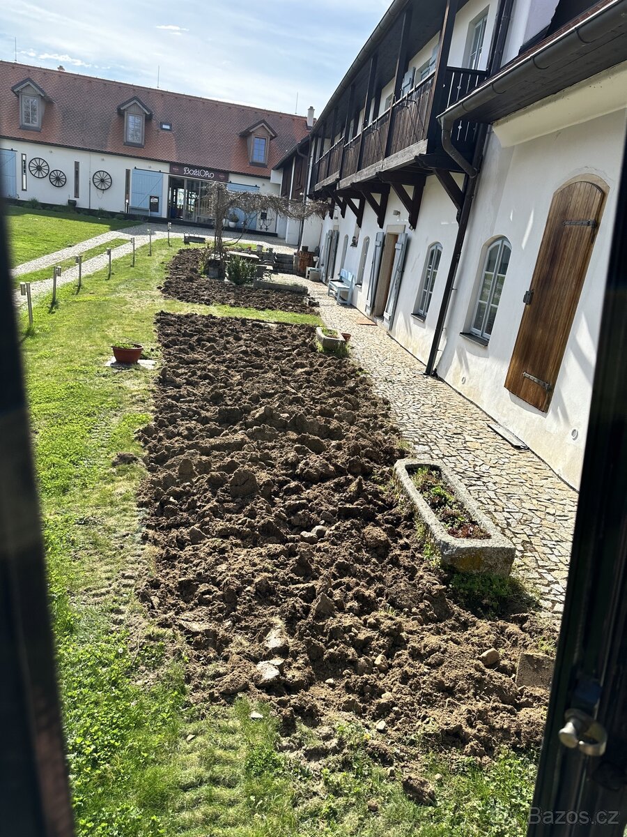 Výkopové práce minibagrem - 4