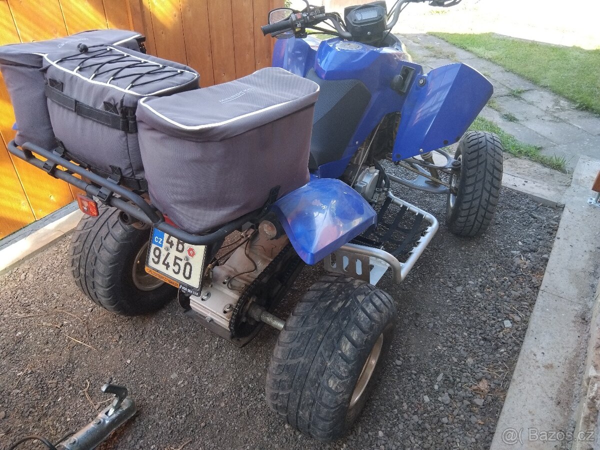 Access Tomahawk 300 jede 100km/h