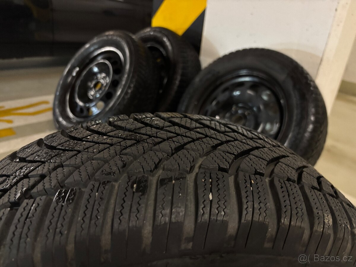 Zimní pneumatiky 215/60 R16 99H + plechové disky – Š. Karoq - 4