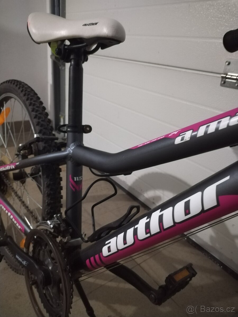 Prodám dívčí horské kolo velikost 24 - 4