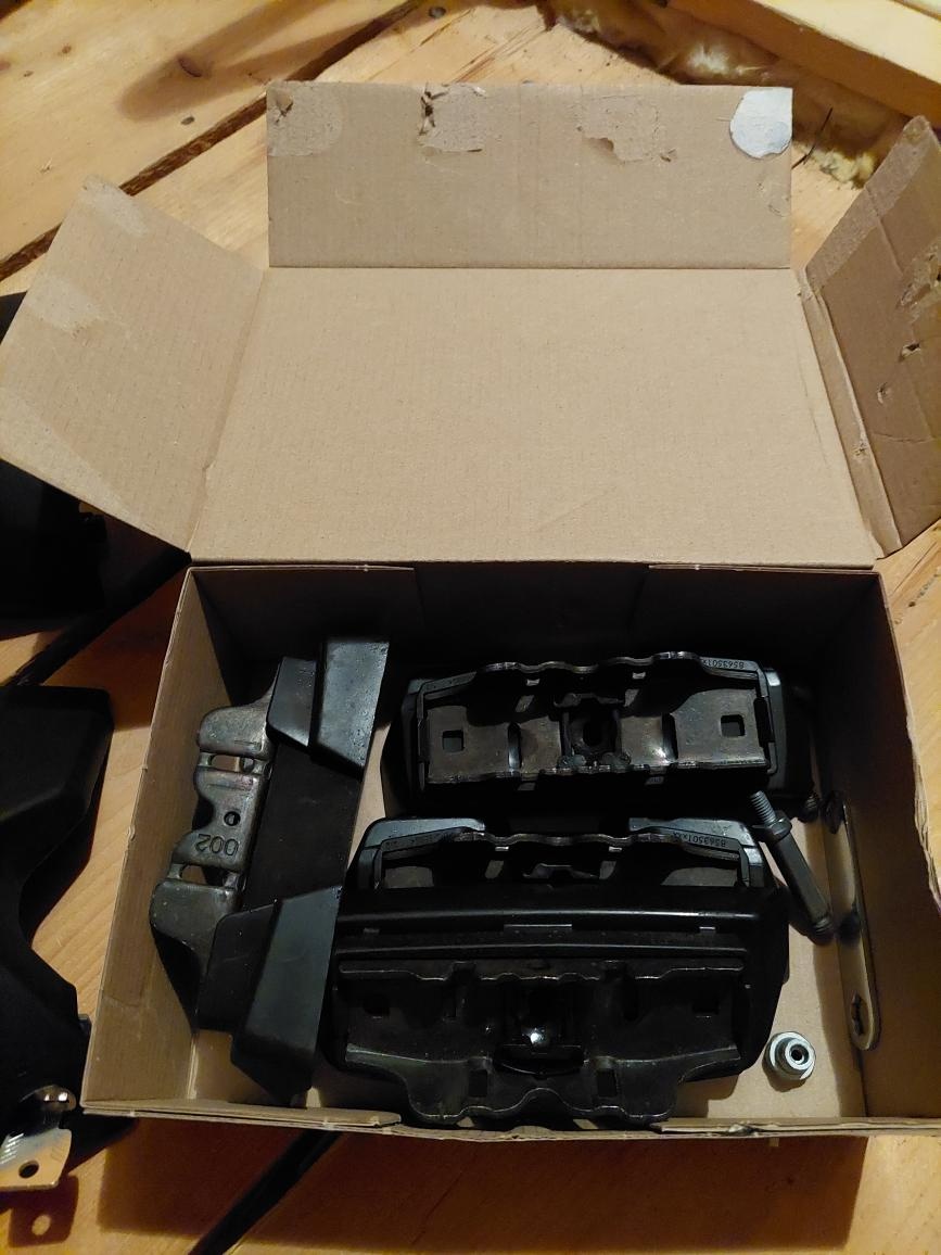 Střešní nosič/příčníky na Avensis kombi T27 - 4