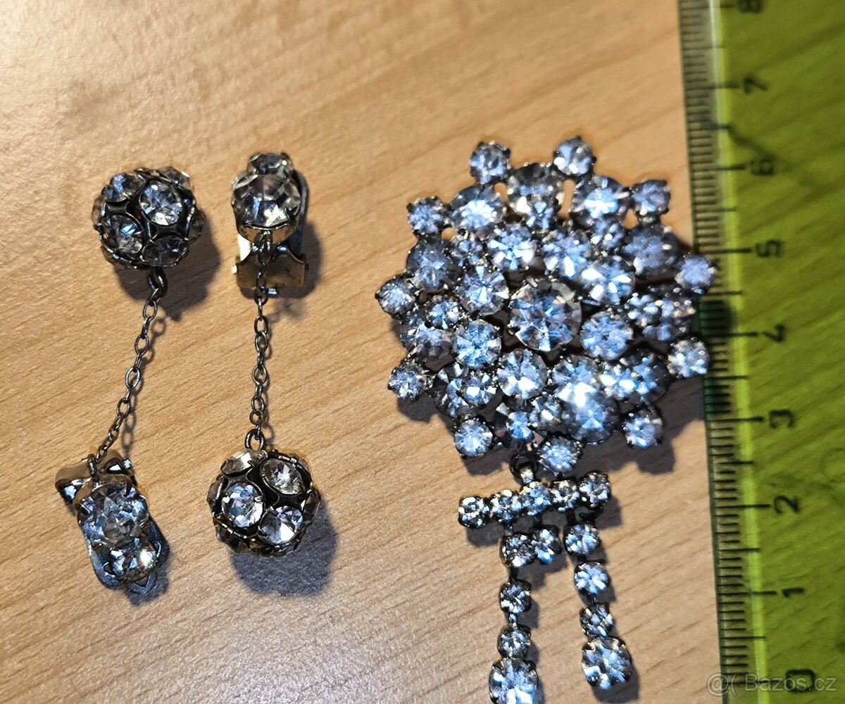 Štrasové náušnice a brož. - 4