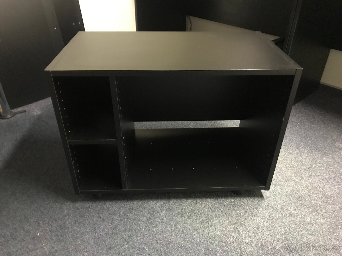 Starožitná skříň - 4