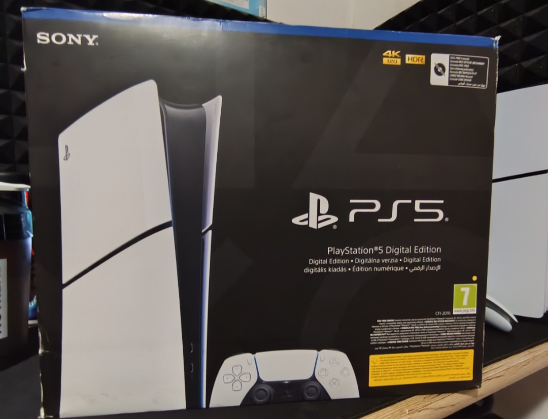 PlayStation 5 slim - 4