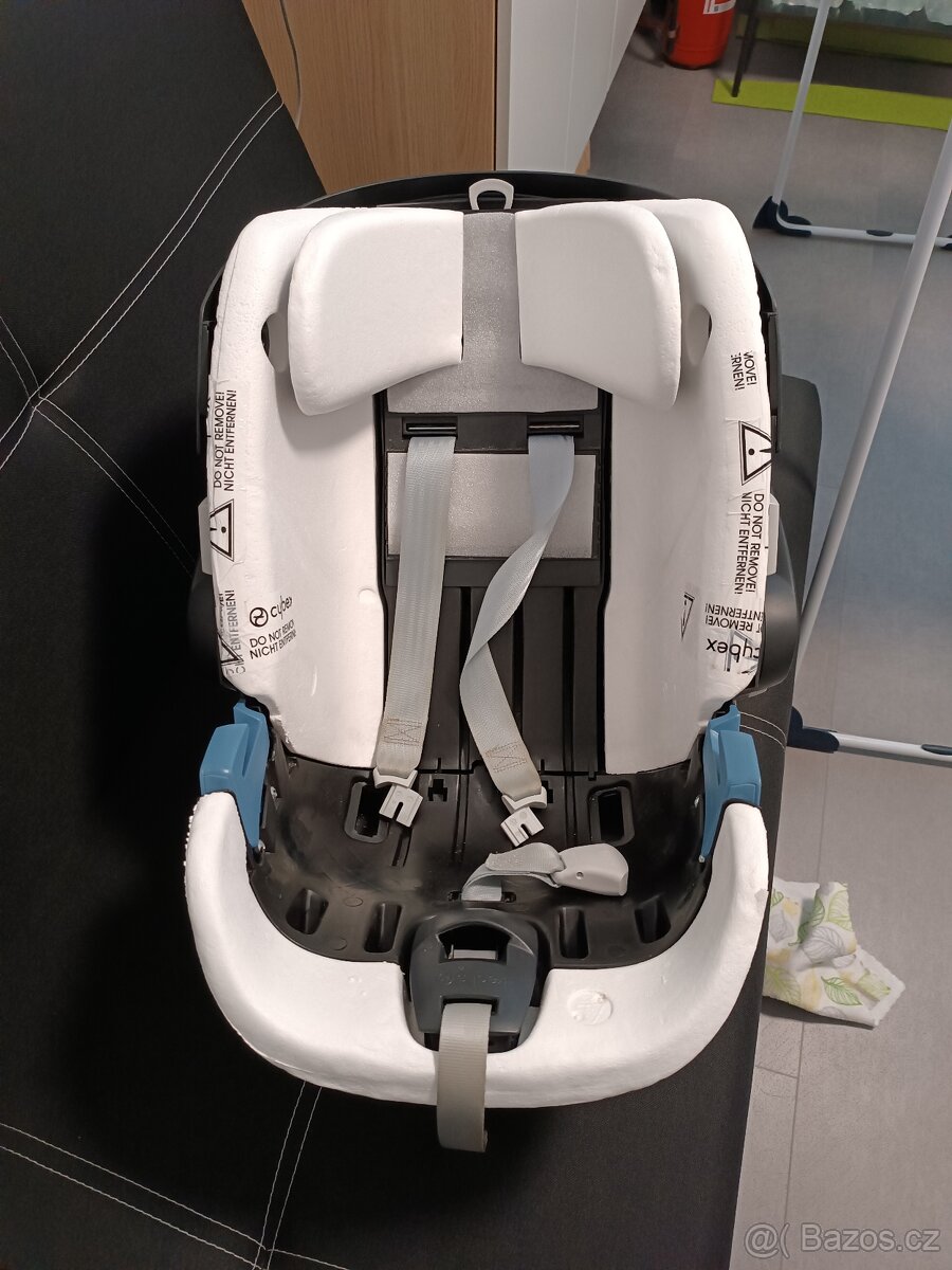 Autosedačka Cybex aton 5 včetně základny - 4