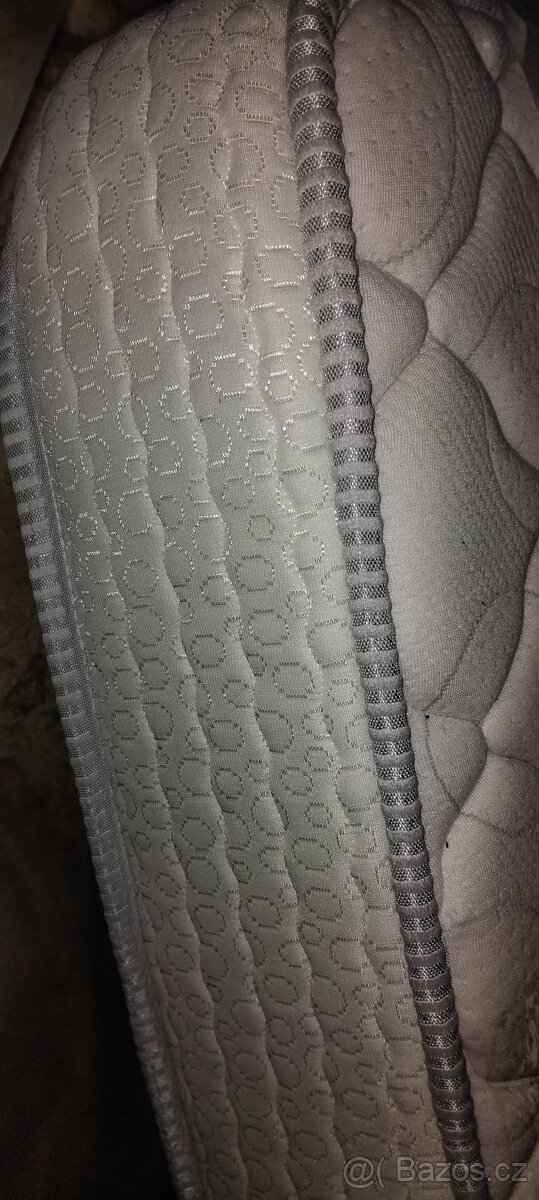 Prodám pěnovou matraci 90x200 - 4