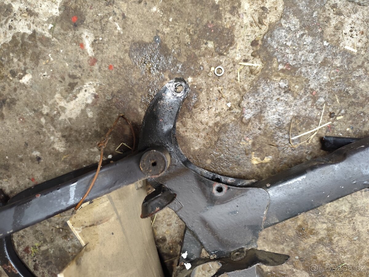 Jawa Pionyr kostra - 4