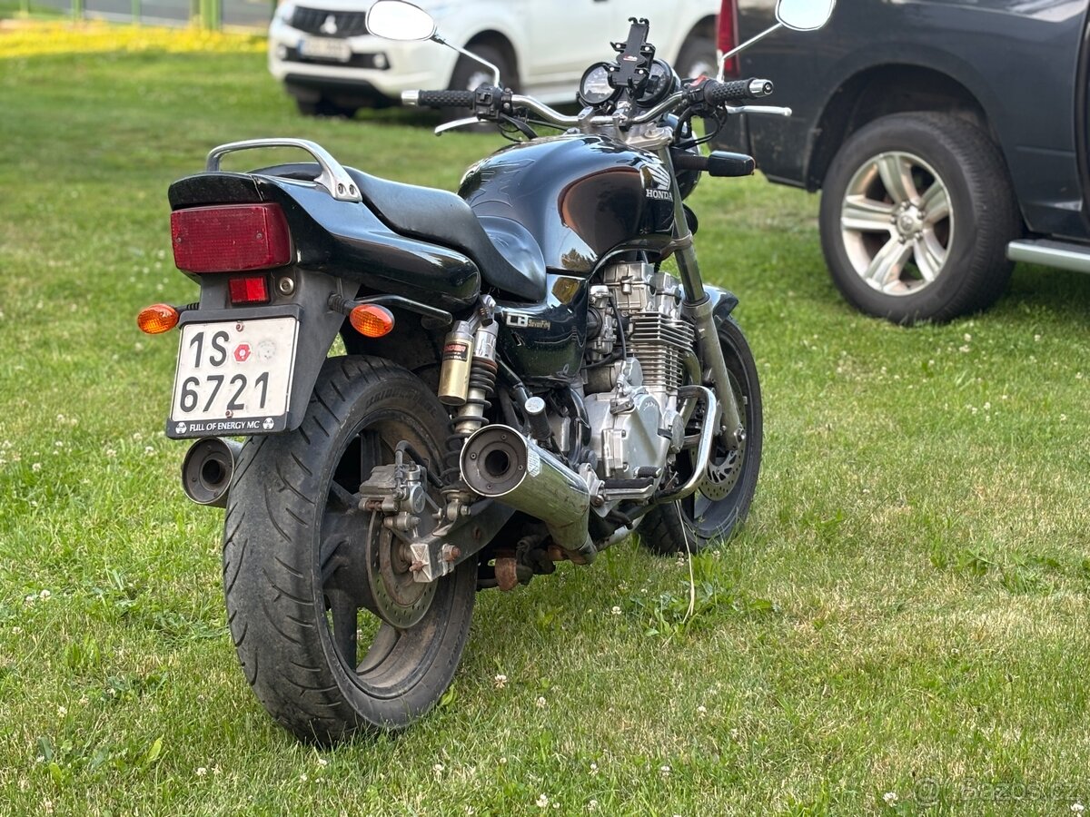 Honda CB 750 SevenFifty - 4