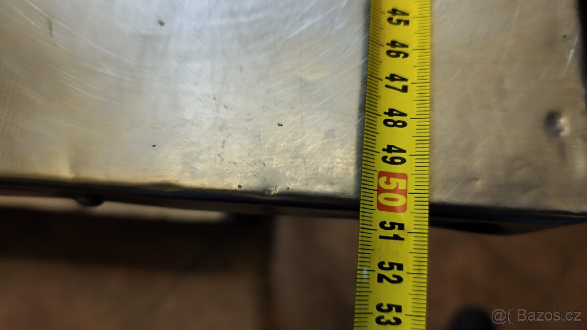 Nerezový pracovní stůl - 4